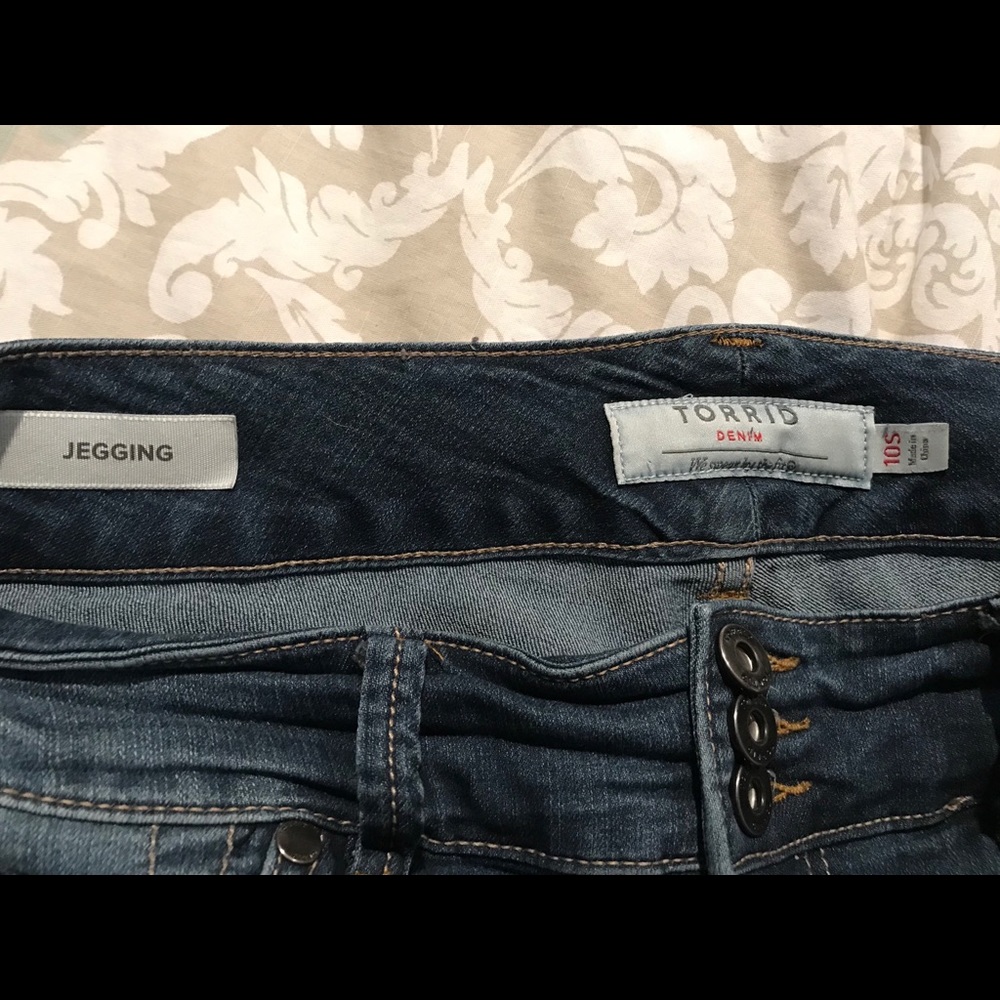 Torrid size 10 Short Jeans